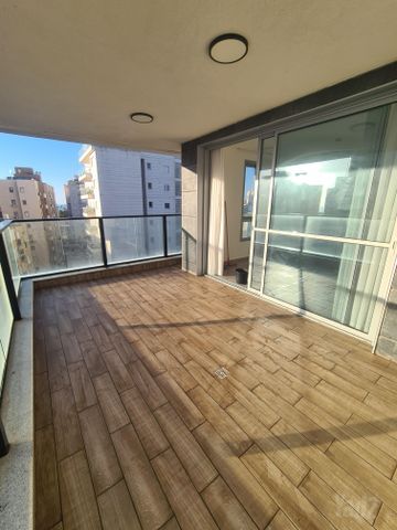 אוסישקין 14