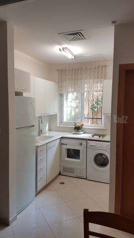 דירה להשכרה בירושלים — 2