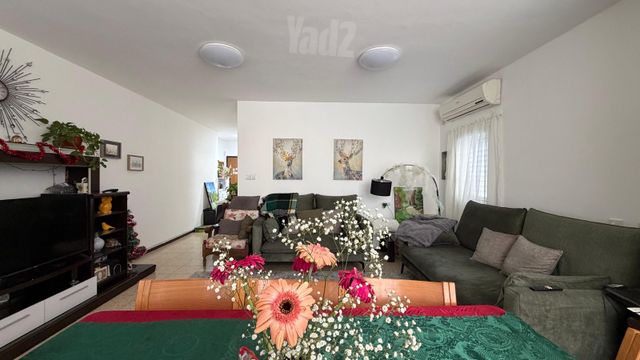 דירה, ש. בן ציון 12, ב' / צפון מערב העיר, רחובות