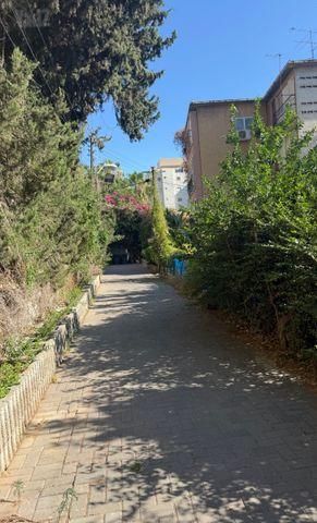דירה, הכרמל 13, ראשונים, ראשון לציון