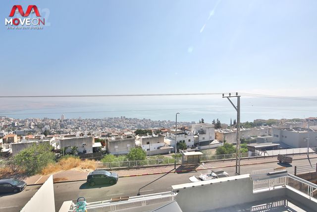 דירה, מורדות טבריה, טבריה