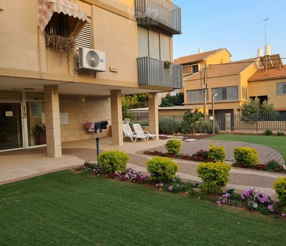 Herzliya, Israel 3