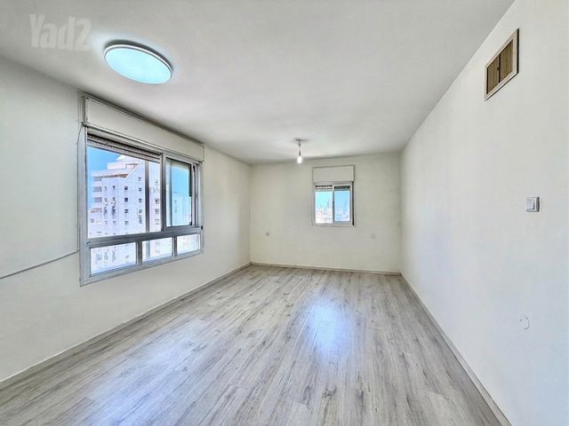 שדרות גולדה מאיר 22