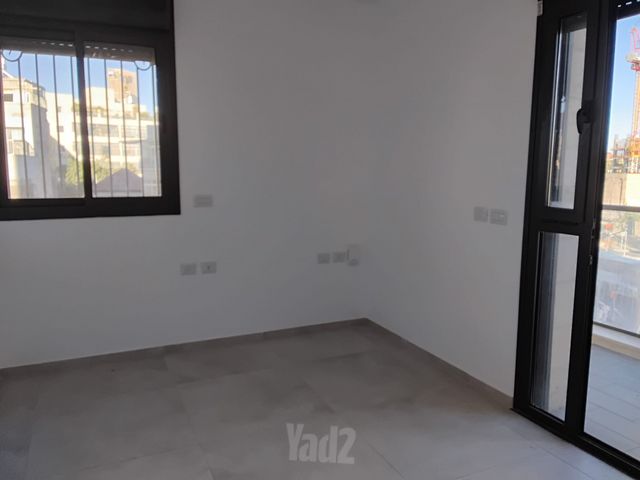 דירה להשכרה בירושלים (תיווך) — 3