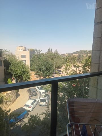 דירה להשכרה בירושלים (תיווך) — 4