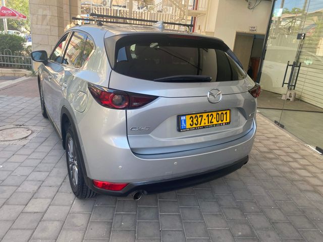 מודעת רכב מאזדה CX-5