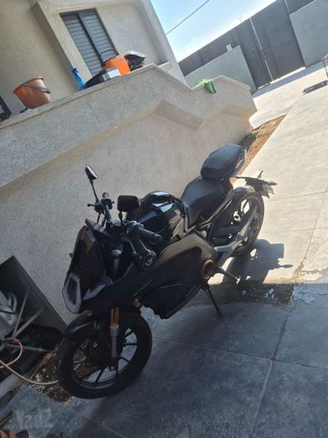 מודעת רכב Vmoto Stash