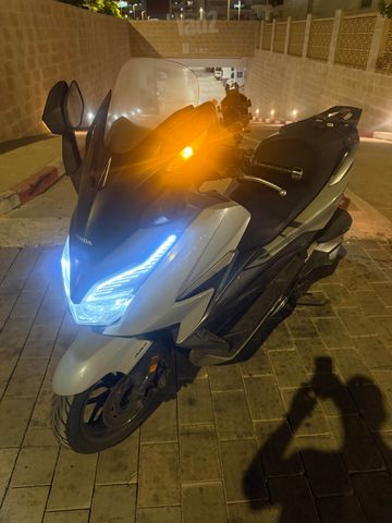 מודעת רכב הונדה FORZA350