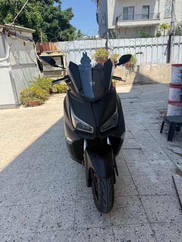 מודעת רכב סאן יאנג ג'וי-מקס Z-250
