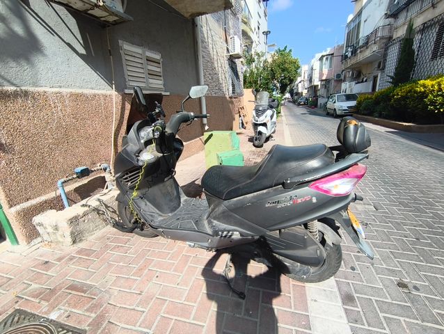 מודעת רכב סאן יאנג ג'וי רייד 200