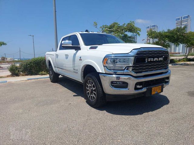 מודעת רכב דודג' 1