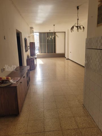דרך זאב ז'בוטינסקי 121