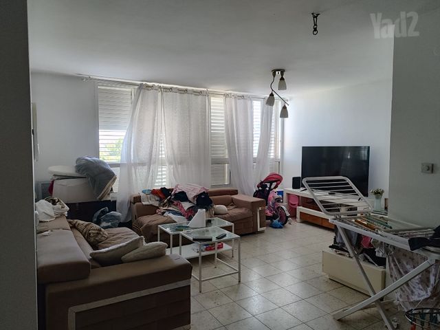 הקיקיון 1