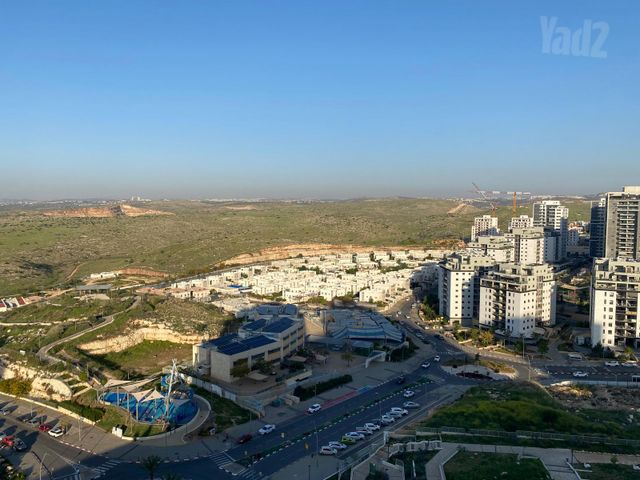ניסים אלוני 4