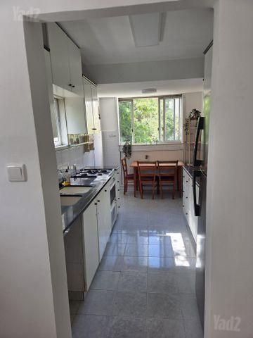 דירה, הרב הרצוג 6, תל גנים, גבעתיים