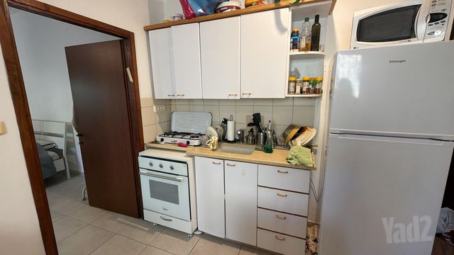 דירה, הרב חיים ברלין 15, קרית שמואל, ירושלים