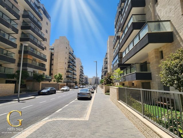 דירה, בית שמש