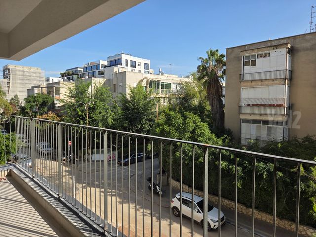 דירה להשכרה בתל אביב יפו (תיווך) — 2