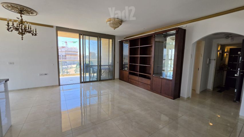 דירה להשכרה בירושלים (תיווך) — 2