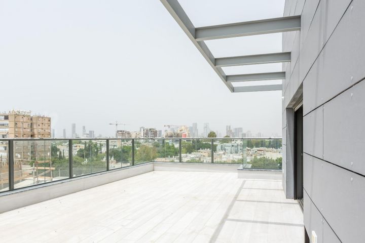 גג/ פנטהאוז להשכרה בתל אביב יפו (תיווך)