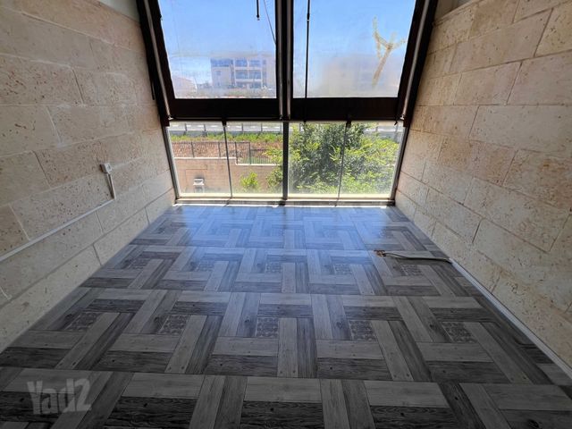 הערבה 9