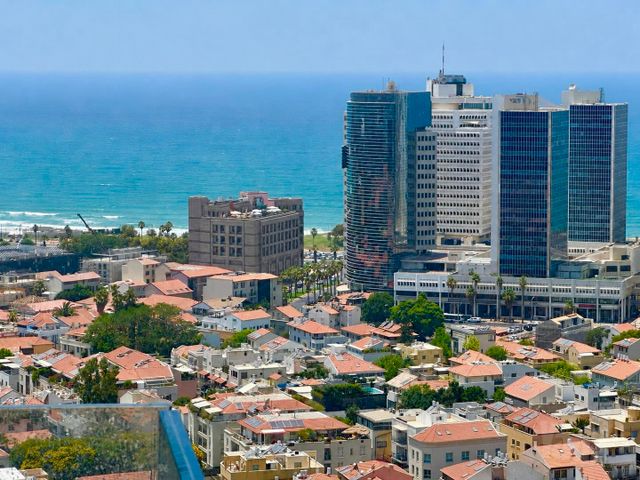 שדרות רוטשילד 10