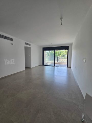 קרית אליהו גולומב