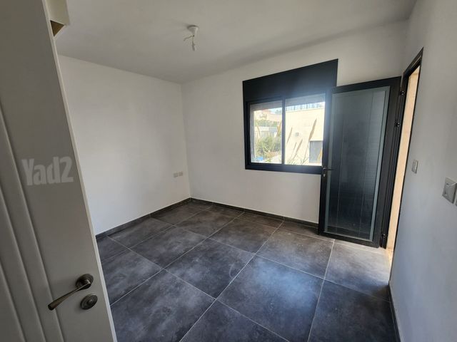 דו משפחתי, מבשרת ירושלים, מבשרת ציון