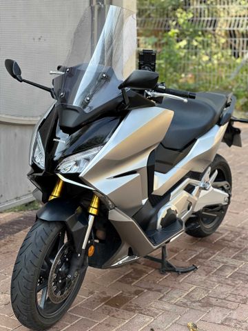 מודעת רכב הונדה FORZA750