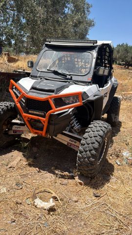 מודעת רכב פולריס