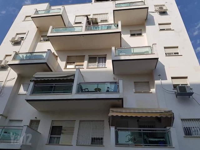 ביאליק 44
