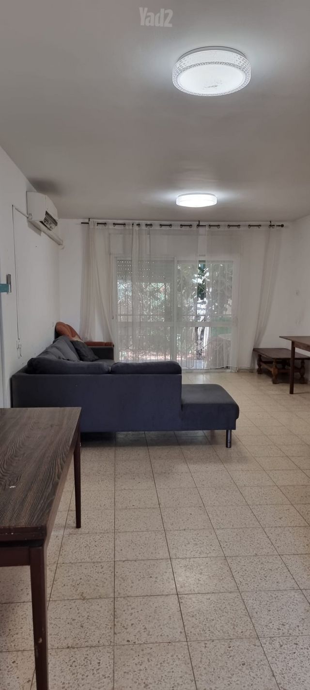 דירת גן, שדרות מנחם בגין 18, נווה הדרים, אשקלון