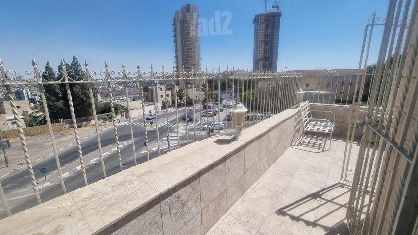 טריפלקס להשכרה בירושלים — 4