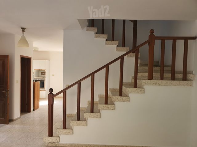 התומר 27
