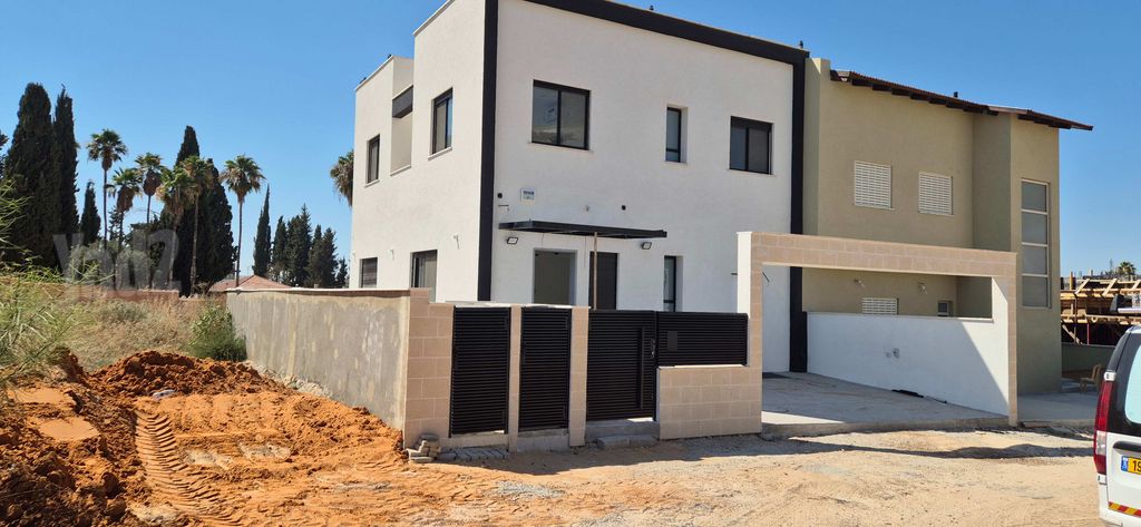 משה ויהודית רוזנר 8