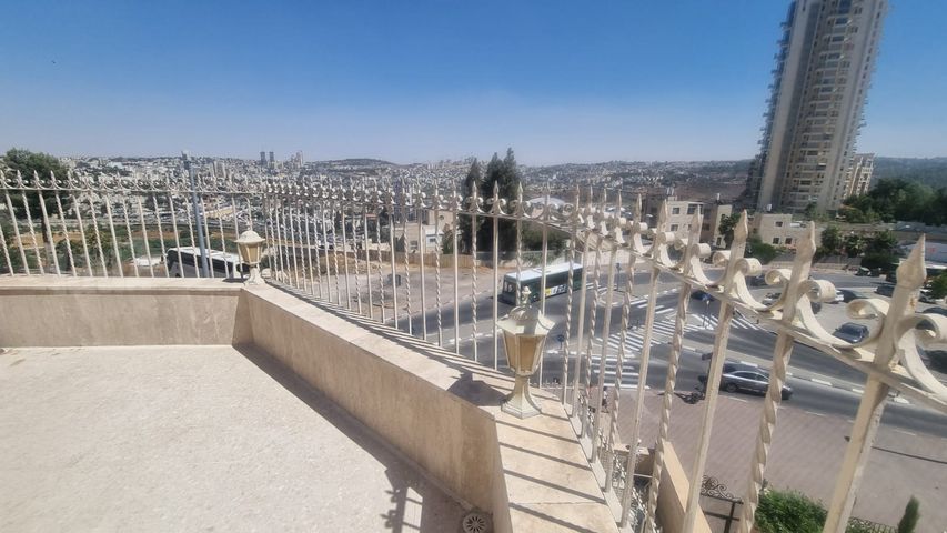 טריפלקס להשכרה בירושלים — 3