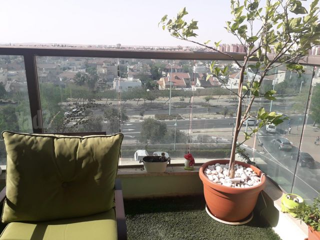 בר ניסן 11