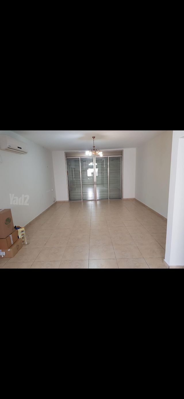 בית פרטי/ קוטג', משה שרת 7, שיכון חדש, אזור