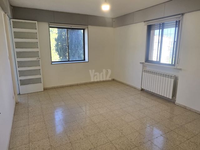 דירה למכירה בירושלים (תיווך) — 4