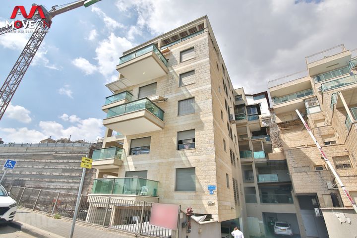 אחד העם 24