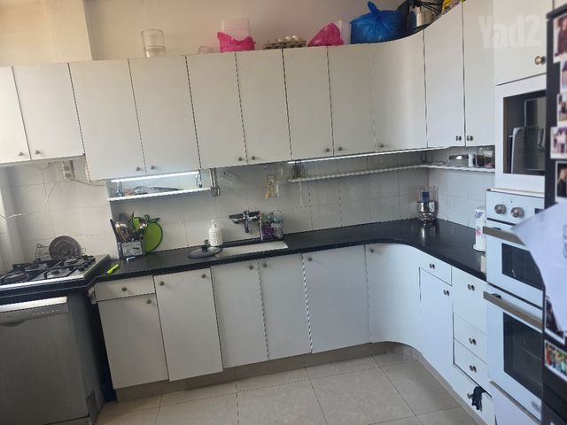 הנביאים 10