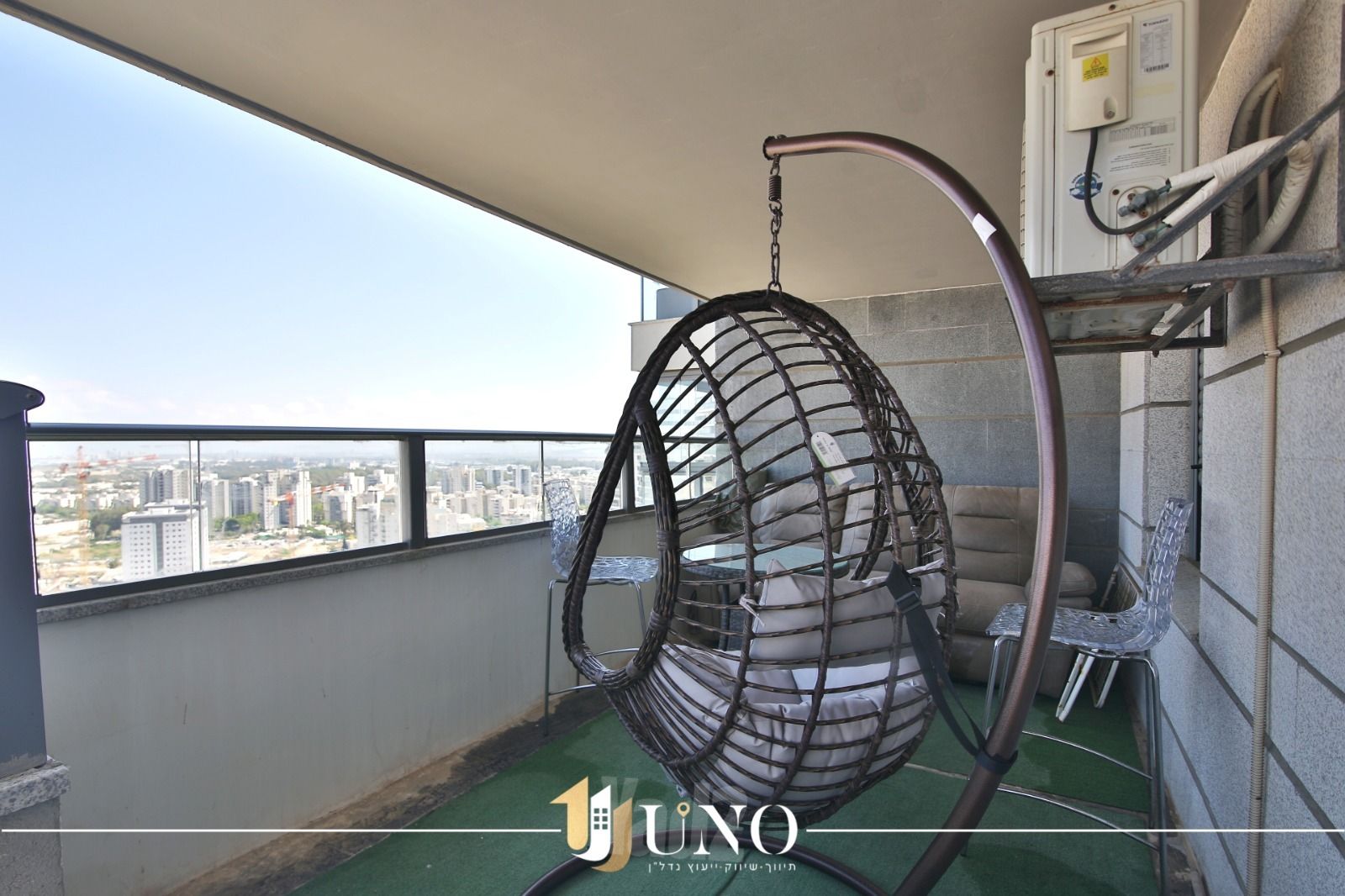 גג/ פנטהאוז, עפרה חזה 10, משכנות האומנים, קרית מוצקין