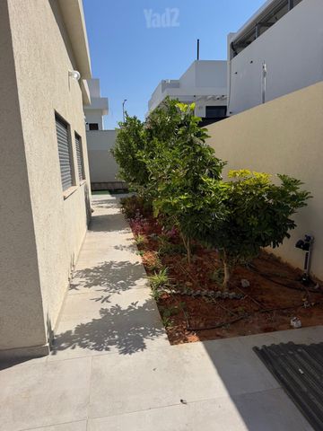 שייקה אופיר 