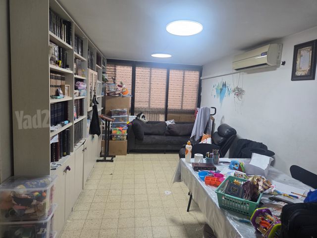 גבעת התחמושת 6