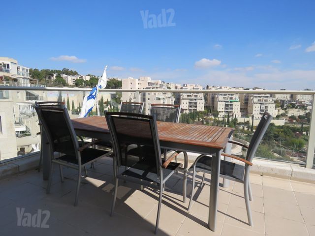 דירה להשכרה בירושלים (תיווך)