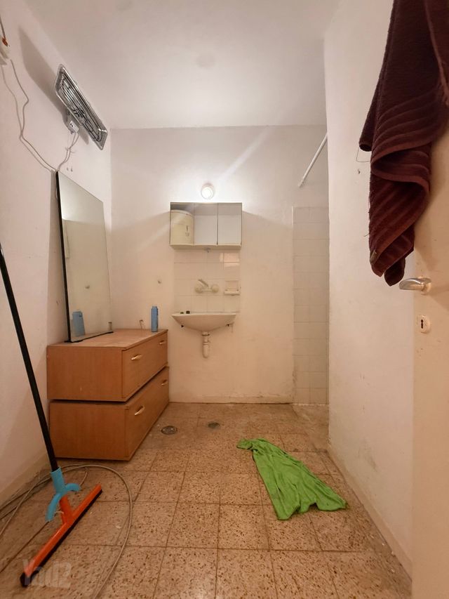 דירה, ז'בוטינסקי, שכונה ותיקה - מרכז העיר, מעלות תרשיחא