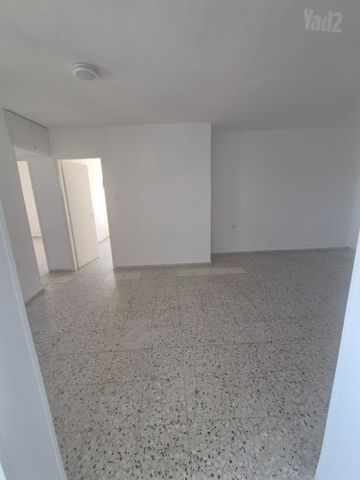 דירה להשכרה בירושלים (תיווך) — 2