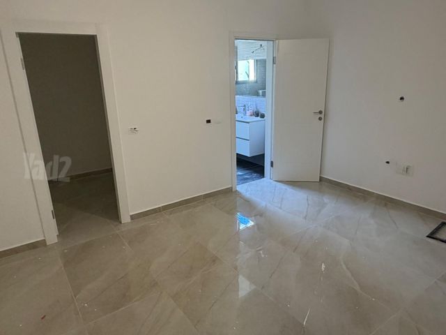 בית פרטי/ קוטג', שייקה אופיר, נווה שרון / שער העיר, נתיבות
