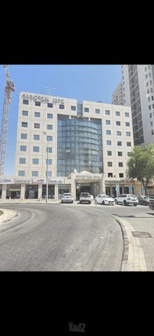 מרכז אזרחי