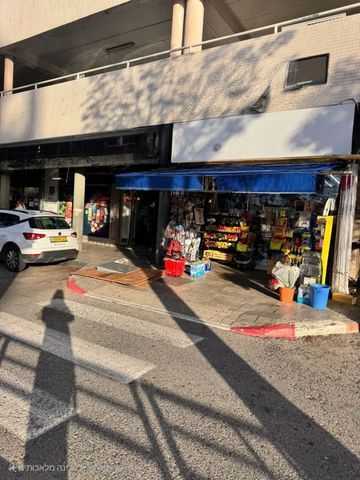 חנויות/ שטח מסחרי
